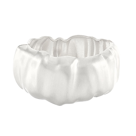 Wrinkled Texture Brushed Metal Bracelet - Picture 2 of 2